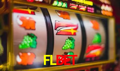 Escena dinámica inspirada en casino con iluminación FLBET, cartas, fichas e íconos de juegos digitales en un espacio moderno de juegos.